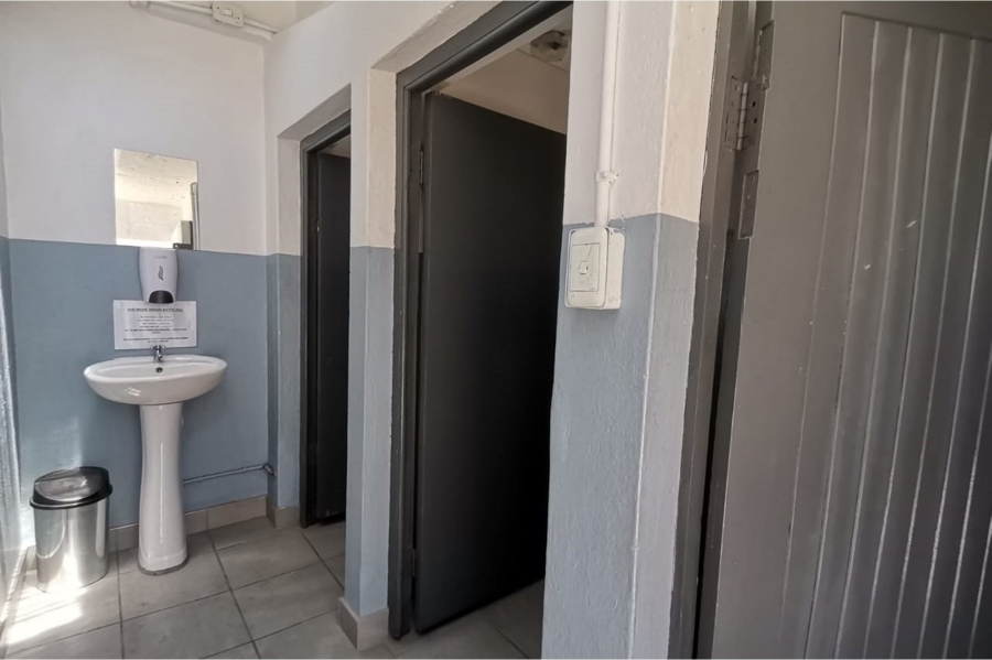 Commercial Property for Sale in Dal Josafat Western Cape